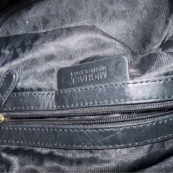 michael kors handbag hobo Black Pebbled Leather - Picture 14 of 15